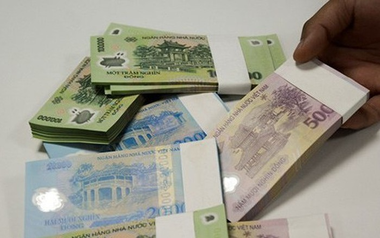 Công an bắt tạm giam một người đàn ông nhận hơn 450 triệu đồng để đổi tiền mới không mất phí