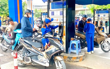 Giá xăng có thể tăng mạnh chiều 26/2