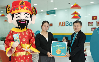Ngày đầu tiên ABBank tung “mưa” vàng 24K: Những chủ nhân đầu tiên đã lộ diện