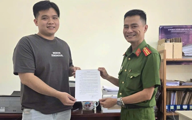 Tài khoản báo biến động số dư +1,3 tỷ đồng, người đàn ông ở TP Hồ Chí Minh liền báo công an truy tìm người giao dịch