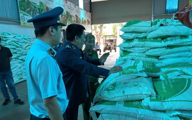 Một hộ kinh doanh vừa bị chuyển hồ sơ sang công an: Tang vật lên tới gần 90 tấn