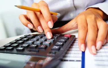 Vừa được công ty trả lương, vừa có nguồn thu cho thuê nhà thì tính thuế TNCN như thế nào?