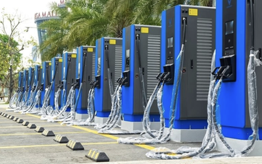 Đại gia may mặc bất ngờ muốn làm trạm sạc xe điện