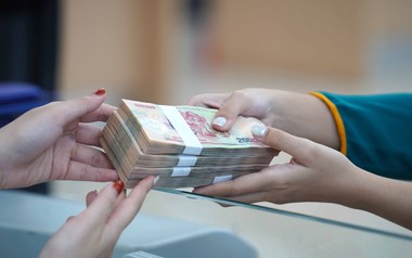 Có 1 tỷ đồng, gửi tiết kiệm kỳ hạn 1 năm ở Agribank, Vietcombank, VietinBank hay BIDV có lãi cao nhất?