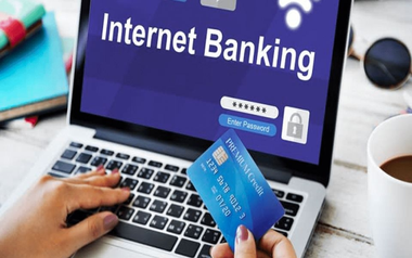 Một ngân hàng tư nhân lớn tăng hàng loạt loại phí dịch vụ thẻ