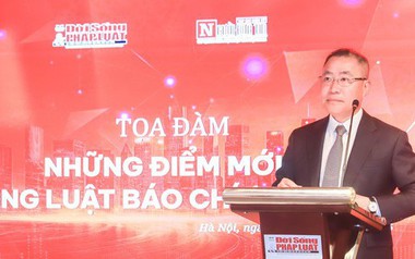 "Báo chí Việt Nam đứng trước những thay đổi có tính bước ngoặt"