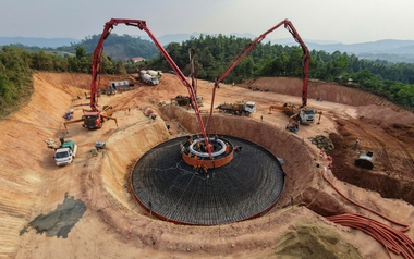 Nhiều mũi thi công đồng loạt, công trình năng lượng nghìn tỷ giữa dãy núi dài nhất Việt Nam dần 'lộ diện', dự kiến xong trong năm nay