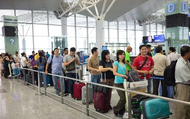 Cơ quan Thuế thông báo: Tạm hoãn xuất cảnh đối với tất cả những ai có tên trong danh sách sau