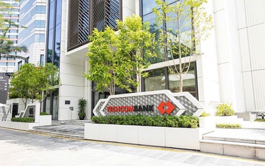 Dẫn đầu về gắn kết khách hàng: Techcombank lập đỉnh thu nhập phí dịch vụ mức hơn 46%