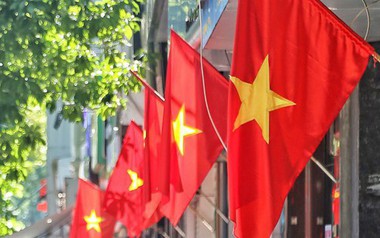 Bộ Nội vụ: Không có chủ trương hoán đổi để nghỉ 9 ngày dịp Giỗ Tổ, 30/4 - 1/5