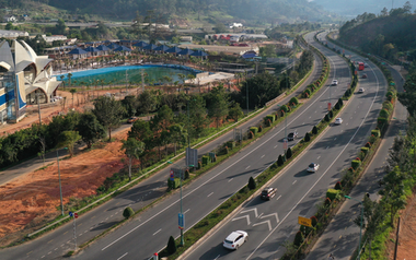 Sau gần 5 tháng khởi công, tuyến cao tốc ‘xuyên rừng đẹp nhất’ Việt Nam do Tập đoàn Sơn Hải đầu tư có tiến độ ra sao?
