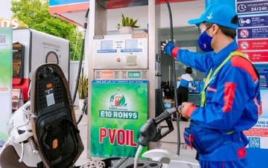 Xe đời cũ đổ xăng E10 có hại máy không, cần lưu ý gì?