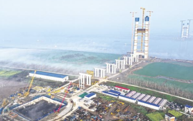 Phát hiện Trung Quốc đổ bê tông liên tục 60 tiếng để dựng cọc giữa sông, dự án 106 nghìn tỷ sắp hoàn thành
