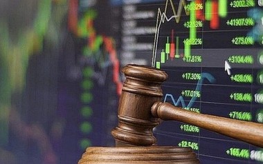 Xử phạt hai công ty chứng khoán