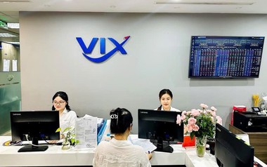Chứng khoán VIX kiện toàn nhân sự