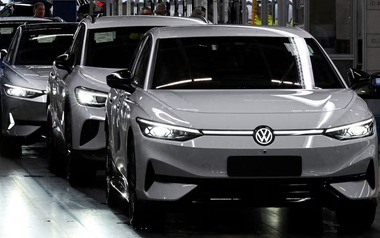 Cú sốc ngành ô tô: Sức ép lớn đến từ xe Trung Quốc buộc 'gã khổng lồ' nước Đức phải tính chuyện đóng cửa 4 nhà máy, sa thải 100.000 nhân sự