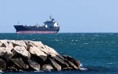 Mỹ tiếp tục siết trừng phạt, Iran lập tức tuyên bố: Không gì ngăn được chúng tôi xuất khẩu dầu
