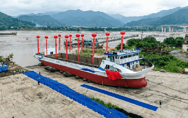 Phát hiện tàu Trung Quốc dài 70 mét, di chuyển liên tục 760 km không cần tiếp nhiên liệu, thực hiện nhiệm vụ lớn