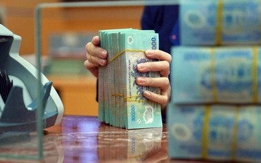 Ngân hàng Nhà nước muốn hạ lãi suất, vì sao vẫn có nơi huy động tới 10%/năm?