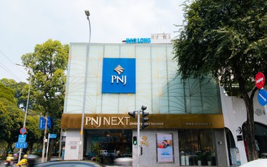 PNJ trải qua 20 ngày chưa từng có: Mua lại lượng hàng trị giá 5.900 tỷ đồng, gấp 3,7 lần doanh thu