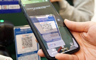 Cơ quan Thuế yêu cầu BIDV, Agribank, VietinBank, MB... trừ tiền, phong toả tài khoản ngân hàng của loạt người nộp thuế có tên sau đây