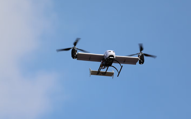 FPT phát triển AI cho mẫu UAV điện hai rotor nghiêng đầu tiên trên thế giới của NARMA