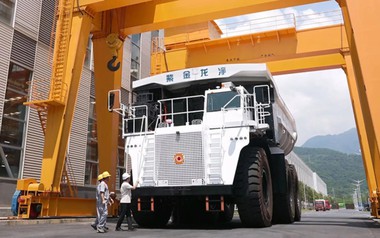 Phát hiện Trung Quốc âm thầm đưa ‘gã khổng lồ’ 350 tấn vào hoạt động: Khối pin lớn gấp 15 lần ô tô điện, sạc 90% trong 25 phút, vận chuyển hàng nghìn tấn đất đá mỗi ngày