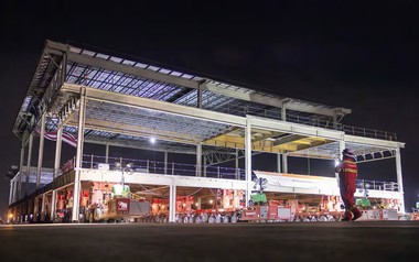 Phát hiện 6 'gã khổng lồ' thép nặng 3.320 tấn âm thầm di chuyển trong đêm: Bí mật phía sau siêu dự án sân bay 4 tỷ USD lộ diện