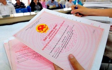 Nhận sổ đỏ thế chấp khoản vay 900 triệu, ngân hàng ngỡ ngàng khi biết chủ nhà đã bán 2 tỷ đồng từ trước