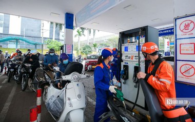 Giá xăng E10 tăng 500 đồng/lít chiều 20/8
