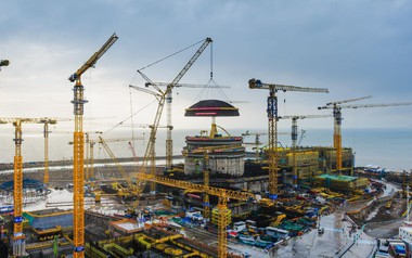 Phát hiện Trung Quốc nâng khối thép đường kính 45m, nặng 270 tấn lên cao 20 tầng, xoay vào đúng vị trí với sai số chỉ 6mm: Bí mật trên đỉnh lò phản ứng hạt nhân dần lộ diện