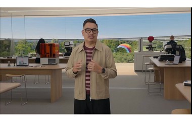 Một người gốc Việt làm Phó chủ tịch Apple, xuất hiện trong lễ ra mắt iPhone