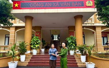 Ngày 14/9, dù trời mưa, một người phụ nữ vẫn kiên trì đến công an trình báo sự việc: Tài khoản MB được chuyển 3.000.000 đồng