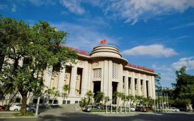 Ngân hàng Nhà nước hút về hơn 62.000 tỷ đồng trong tuần Fed tăng lãi suất
