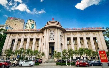 NHNN làm rõ thông tin dư luận về giám sát phòng, chống rửa tiền với khách hàng VIP, lãnh đạo ngân hàng