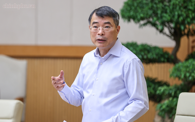 Thủ tướng yêu cầu NHNN thường xuyên đánh giá "điểm cân bằng" giữa yêu cầu kiểm soát lạm phát và hỗ trợ tăng trưởng, xác định ngưỡng cảnh báo