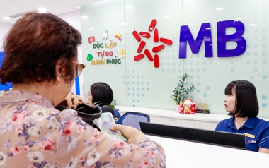 Lãi suất ngân hàng 30/9 tại MB, VPBank, Techcombank, Sacombank, HDBank, Agribank, Vietcombank, BIDV, VietinBank,...