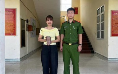 Dùng tài khoản ngân hàng biệt danh, người phụ nữ sau khi chuyển thành công 10 triệu đồng phải đến công an trình báo