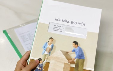Một "ông lớn" bảo hiểm nhân thọ chính thức ngừng thu phí bằng tiền mặt, khách hàng bắt buộc chuyển khoản