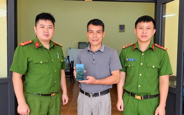 Nhập từng số tài khoản, ông Nguyễn Kim Minh SN 1976 chuyển 20 triệu đến STK Nguyễn Thị Dung: Công an phối hợp Agribank cùng xác minh