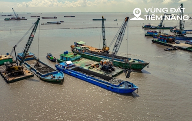 Ngắm cảnh hàng trăm sà lan hoạt động suốt ngày đêm ở đại dự án lấn biển lớn nhất Việt Nam của Vinhomes