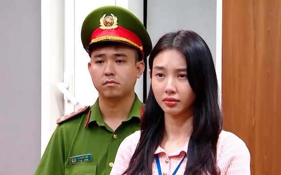 Hoa hậu Thùy Tiên, Quang Linh Vlogs, Hằng Du Mục hầu tòa ngày 19/11