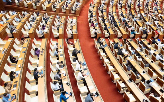 Tuần làm việc cuối cùng, Quốc hội thông qua 43 luật và 18 nghị quyết