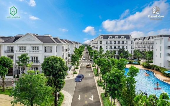 Cư dân Eurowindow Twin Parks hân hoan đón nhận sổ hồng