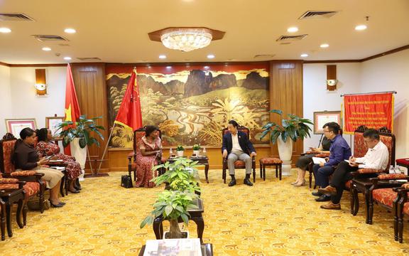 Thương mại với Việt Nam tăng hơn 4 lần chỉ trong một năm, một quốc gia muốn làm 'cửa ngõ' cho doanh nghiệp Việt bước vào thị trường 1,4 tỷ người tiêu dùng