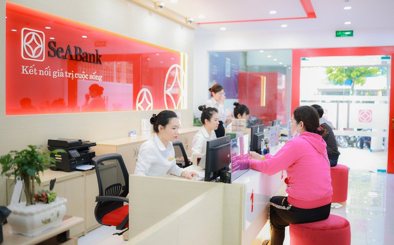 Loạt lãnh đạo SeABank bán ra cổ phiếu SSB