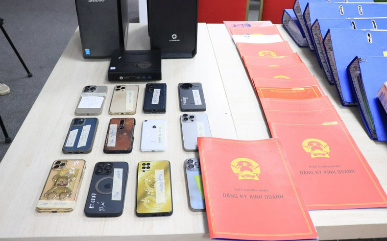 Khởi tố 9 đối tượng lập công ty 'ma' lừa đảo vay vốn ngân hàng, chiếm đoạt gần 320 tỷ đồng