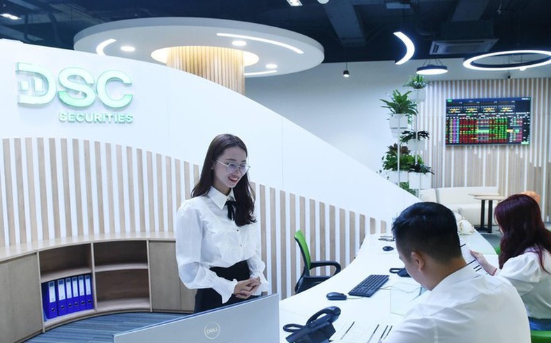 Tổng Giám đốc Chứng khoán DSC mua thêm 1,5 triệu cổ phiếu DSC