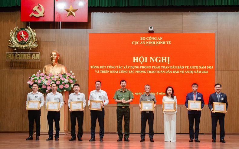 SeABank được Bộ Công an tặng Bằng khen về công tác bảo vệ an ninh Tổ quốc